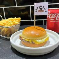 imagem Combo | Smash Burger + Fritas 100g + Coca Cola 350ml