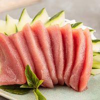 imagem Sashimi Atum - fatias de peixe  (10) 