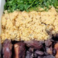 imagem Feijoada Simples e Saudável Sabor com Leveza!