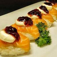 imagem Sushi de Salmão com Geleia de Frutas Vermelhas  (6unidades)