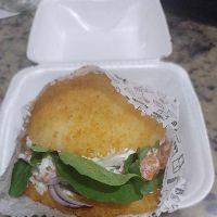 imagem sushi burg 500 gramas salmao fresco rucula tomate seco 
