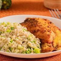 imagem Filé de Frango Crocante com Arroz Branco e Batata Frita ( Serve 2 Pessoas )