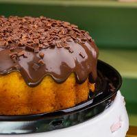 imagem Mini bolo de cenoura com chocolate