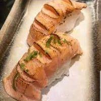 imagem Sushi salmão trufado Maçaricado (6unidades)